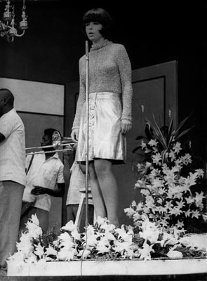 Nara Leão na noite de apresentação de “A Banda”, Festival de Record, 1966